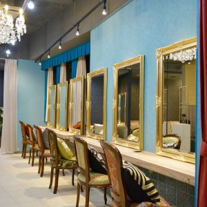 銀座ブルー店の店内